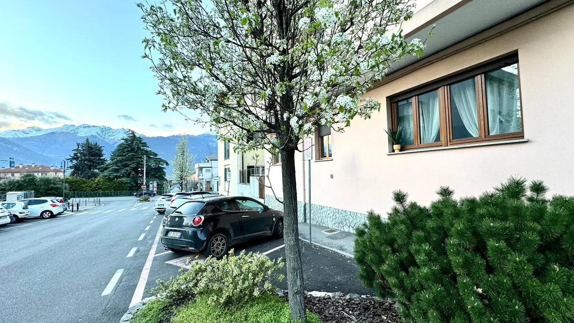 La Casa Del Viandante Apartment Colico Italy