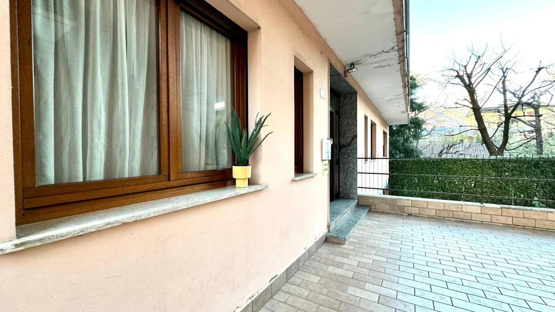 La Casa Del Viandante Διαμέρισμα Colico 0*,  Ιταλία